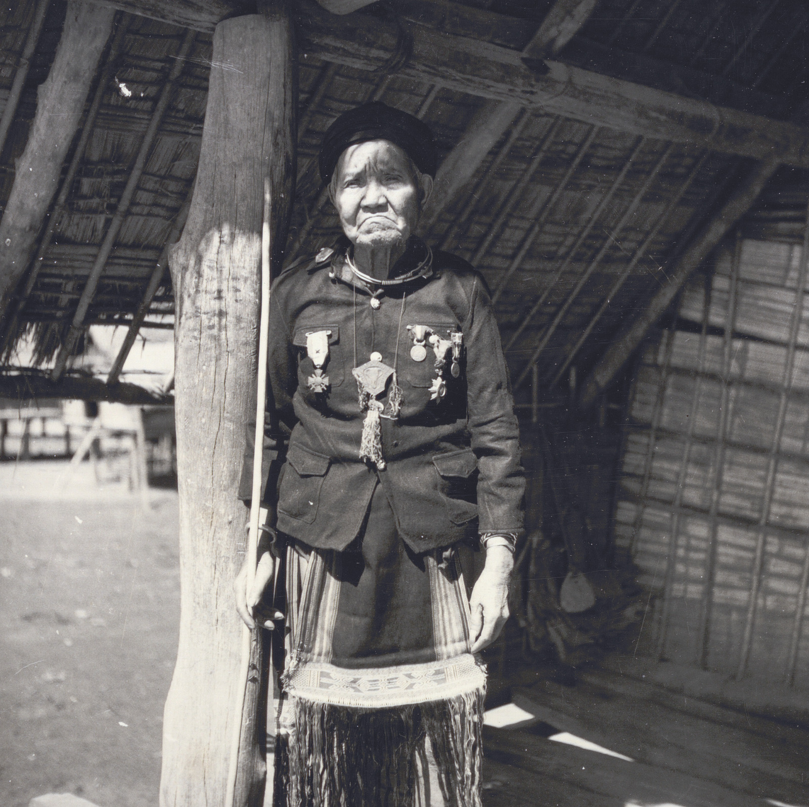 Forêt, femme, folie : une traversée de l'imaginaire jörai, Paris : Aubier-Montaigne, 1978 (premier chapitre)